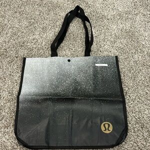 Lululemon tote bag